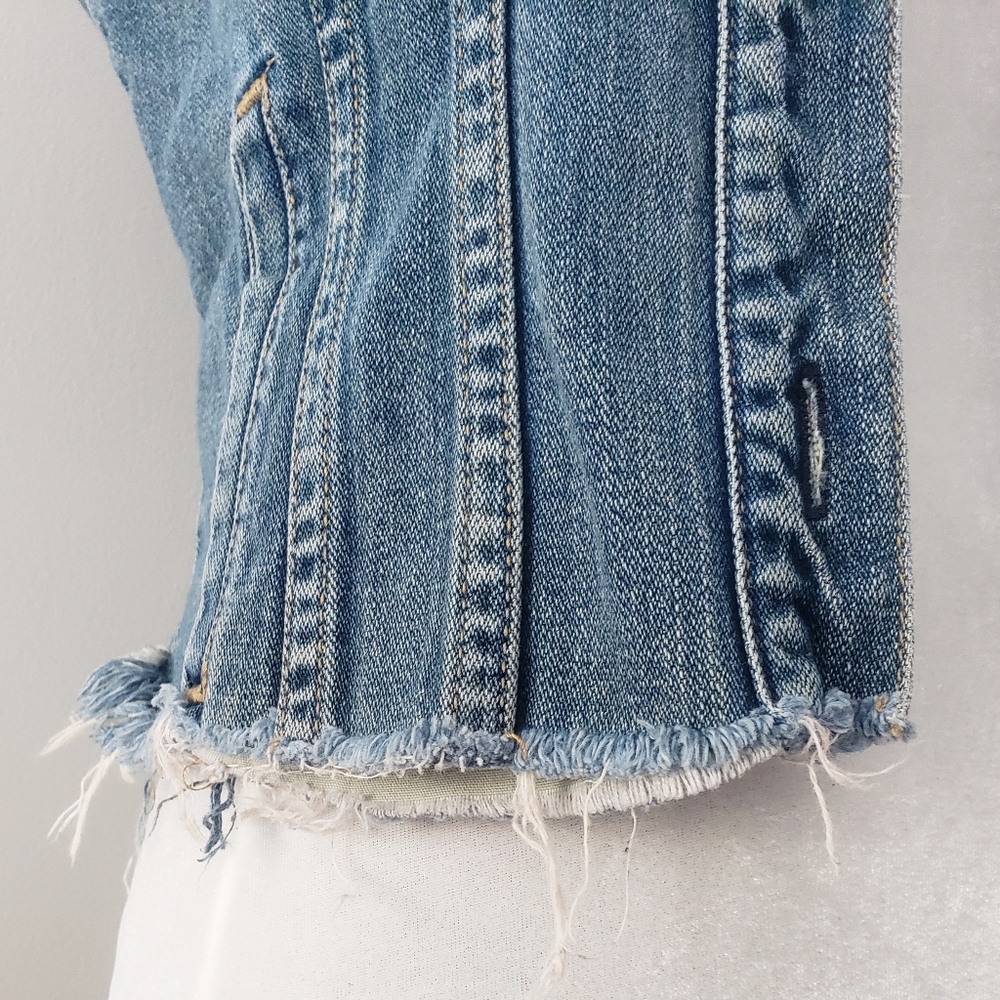 Levi Strauss Distressed Denim Jean Vest - Picture 4 of 9